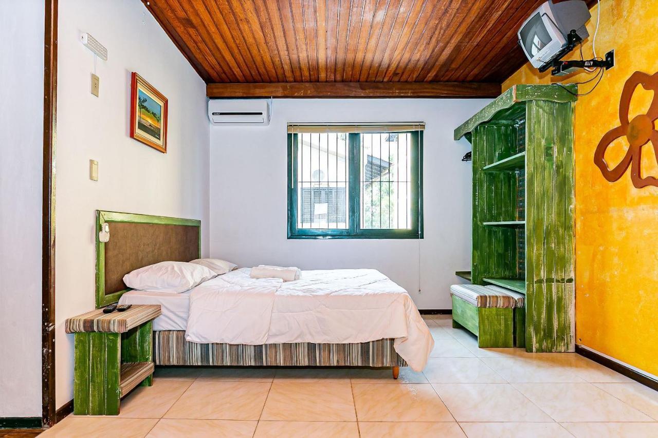 Florianópolis Studios Duplos E Individuais 450M Da Praia Rai מראה חיצוני תמונה
